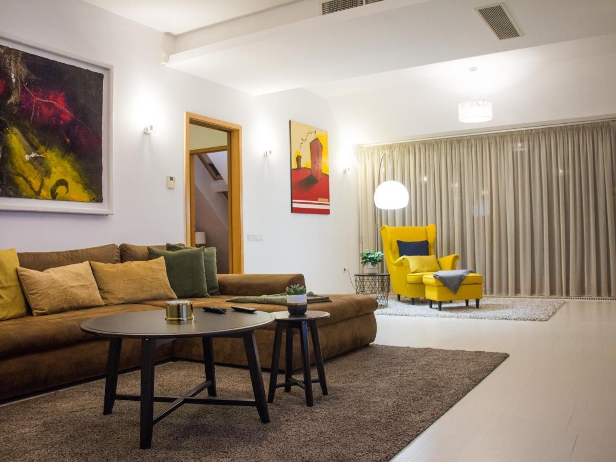 בודפשט Artemisia Luxury Apartments Penthouse מראה חיצוני תמונה